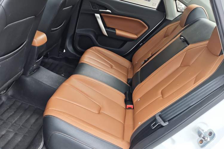 Used MG GT 2016 1.5L Automatic Value-Added Luxury Edition Interior 7