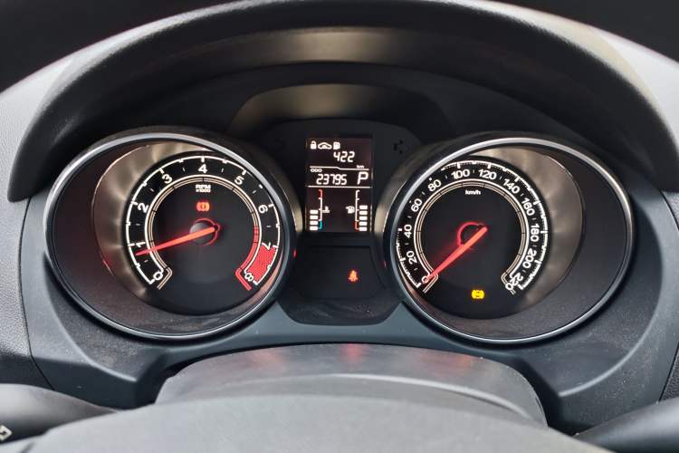 Used MG GT 2016 1.5L Automatic Value-Added Luxury Edition Odometer Close Up
