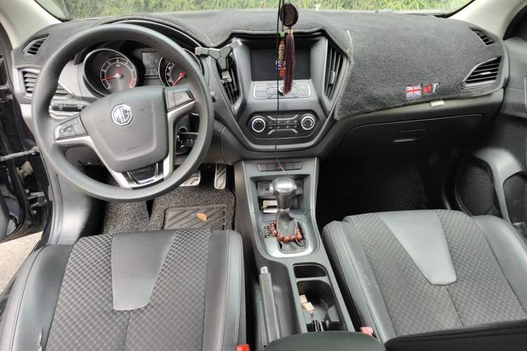 Used MG GT 2015 1.5T Automatic Luxury Edition Center Console