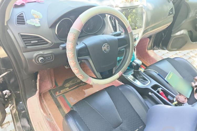Used MG GT 2015 1.5T Automatic Elite Edition Center Console