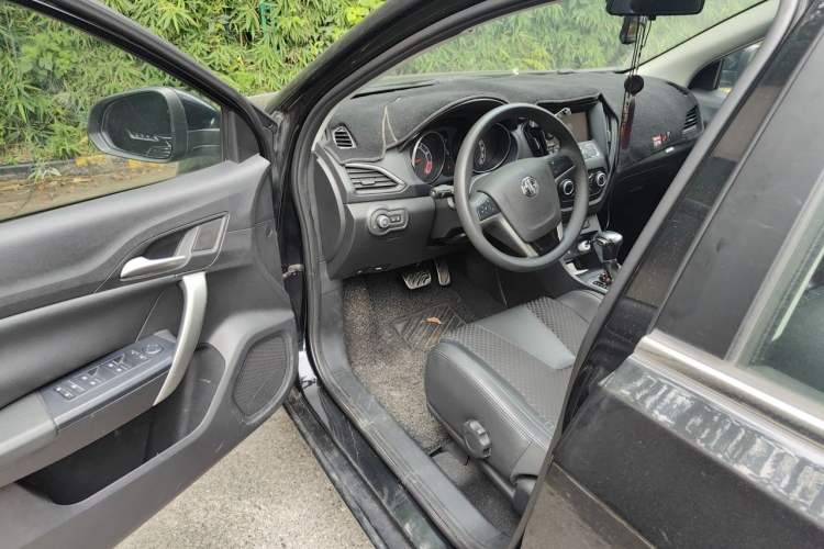 Used MG GT 2015 1.5T Automatic Luxury Edition Driver Seat