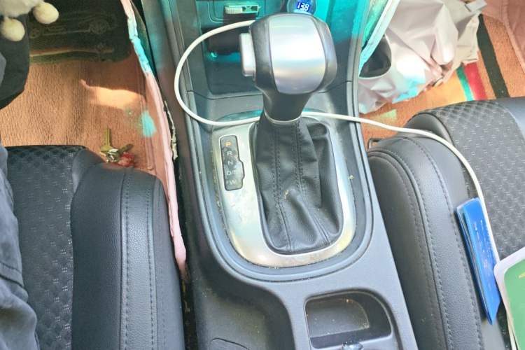 Used MG GT 2015 1.5T Automatic Elite Edition Gear Lever