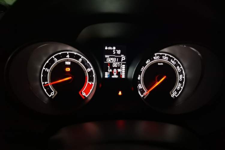 Used MG GT 2015 1.5T Automatic Fashion Edition Instrument Cluster