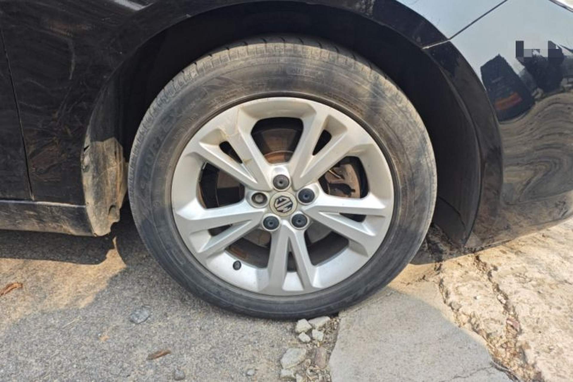Used MG GT 2015 1.5T Automatic Fashion Edition Right Front Wheel Hub