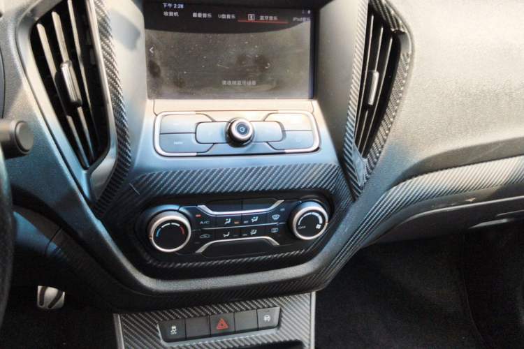 Used MG GT 2015 1.4TGI TST Dual-Clutch Elite Edition Audio And AC Panel