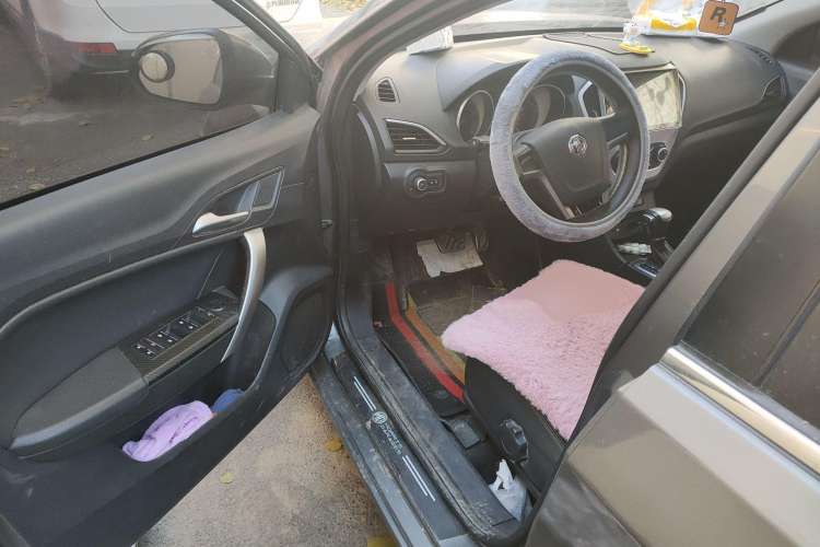 Used MG GT 2015 1.4TGI TST Dual-Clutch Elite Edition Driver Seat