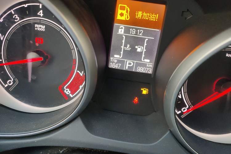 Used MG GT 2015 1.4TGI TST Dual-Clutch Elite Edition Odometer Close Up