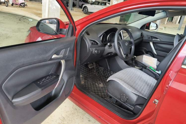 Used MG GT 2015 1.5T Automatic Elite Edition Driver Seat