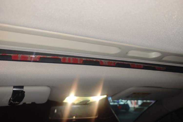 Used MG GT 2015 1.5T Automatic Luxury Edition Headliner
