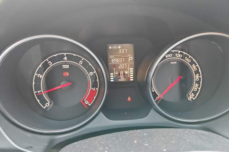 Used MG GT 2015 1.5T Automatic Fashion Edition Instrument Cluster