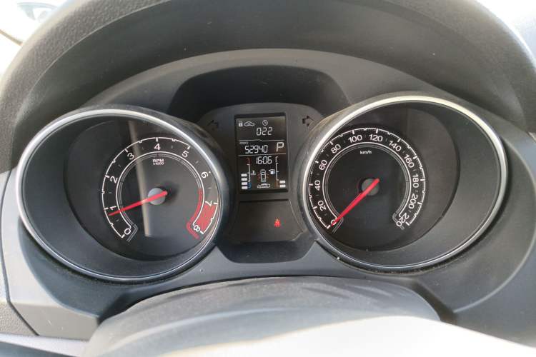 Used MG GT 2015 1.5T Automatic Fashion Edition Instrument Cluster