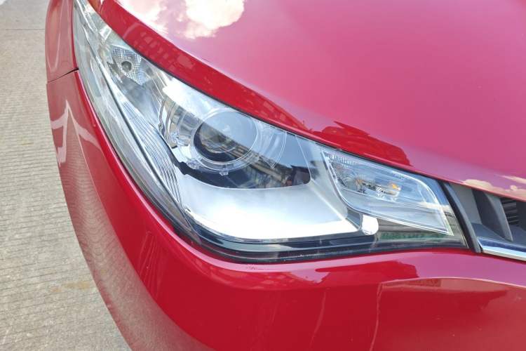 Used MG GT 2015 1.5T Automatic Fashion Edition Right Front Headlight