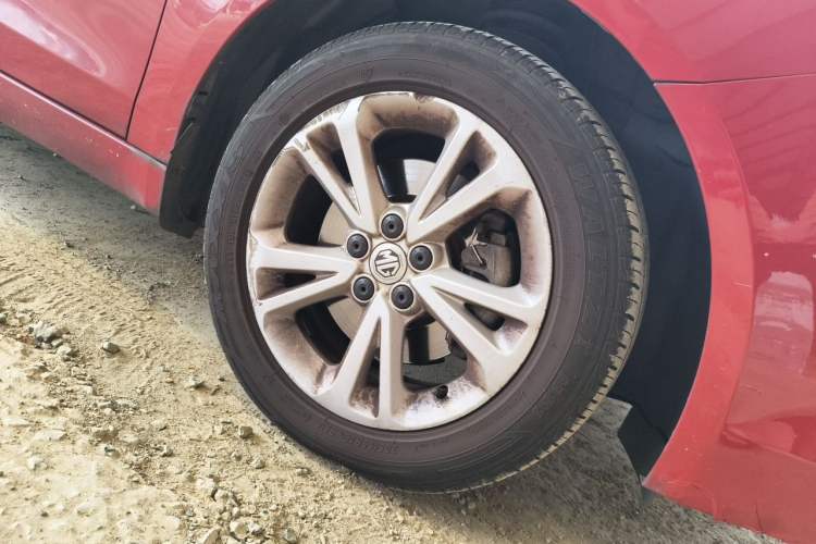 Used MG GT 2015 1.5T Automatic Elite Edition Right Front Wheel Hub