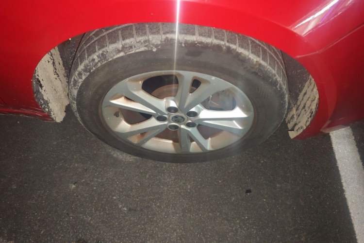 Used MG GT 2015 1.5T Automatic Luxury Edition Right Front Wheel Hub