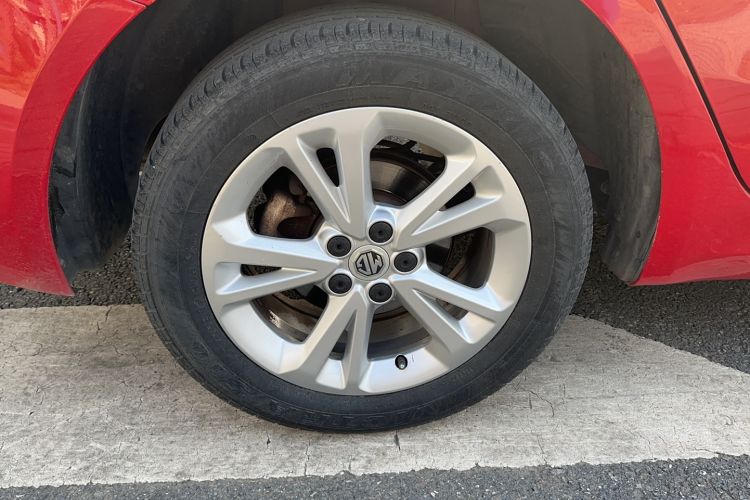 Used MG GT 2015 1.5T Automatic Fashion Edition Right Rear Wheel Hub