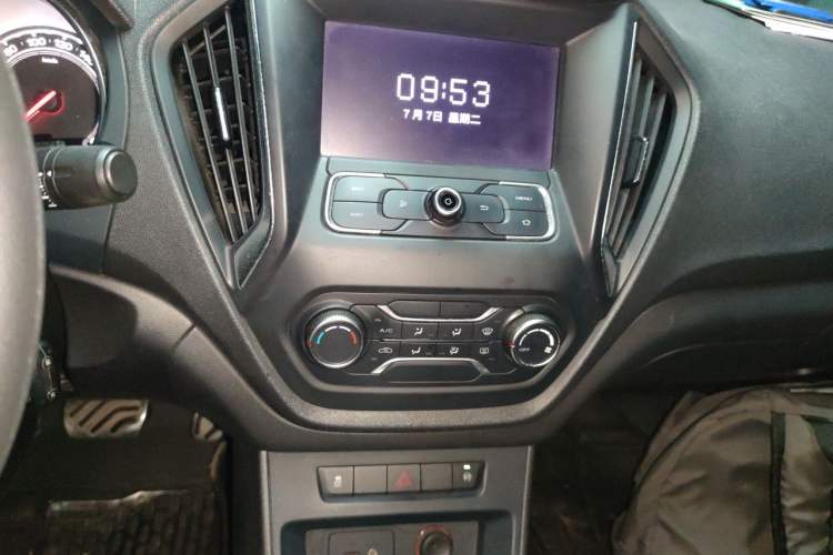 Used MG GT 2015 1.4TGI TST Dual-Clutch Luxury Edition Audio And AC Panel