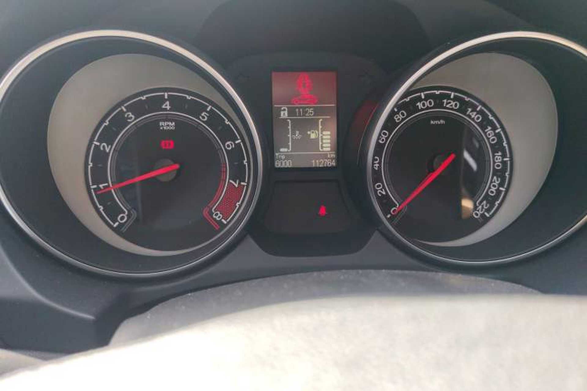 Used MG GT 2015 1.4TGI Manual Elite Edition Instrument Cluster