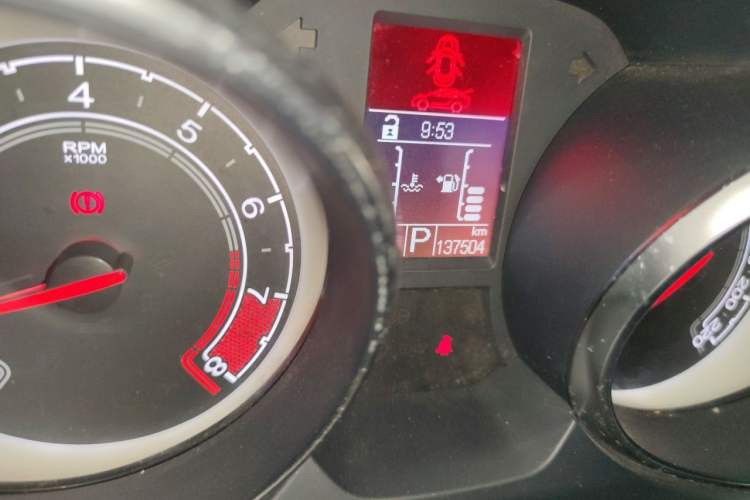 Used MG GT 2015 1.4TGI TST Dual-Clutch Luxury Edition Odometer Close Up