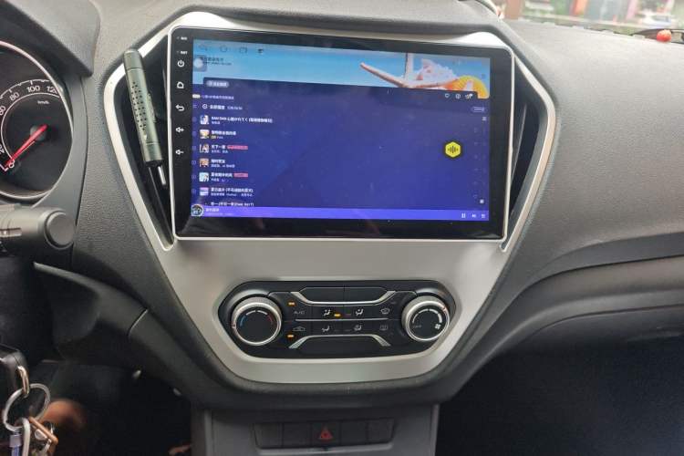 Used MG GT 2015 1.5T Automatic Fashion Edition Audio And AC Panel