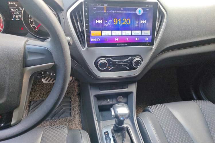 Used MG GT 2015 1.5T Automatic Elite Edition Audio And AC Panel