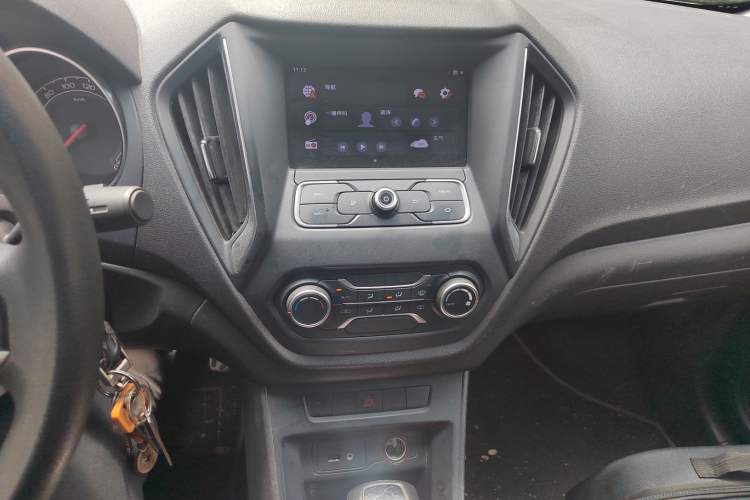 Used MG GT 2015 1.5T Automatic Luxury Edition Audio And AC Panel