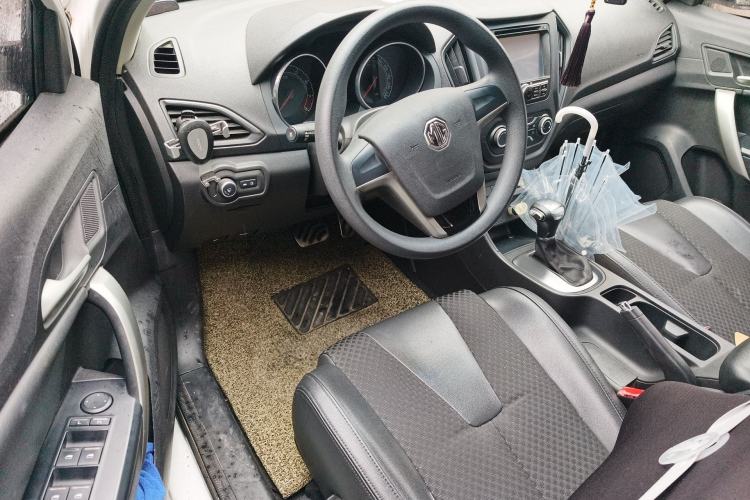 Used MG GT 2015 1.5T Automatic Elite Edition Center Console