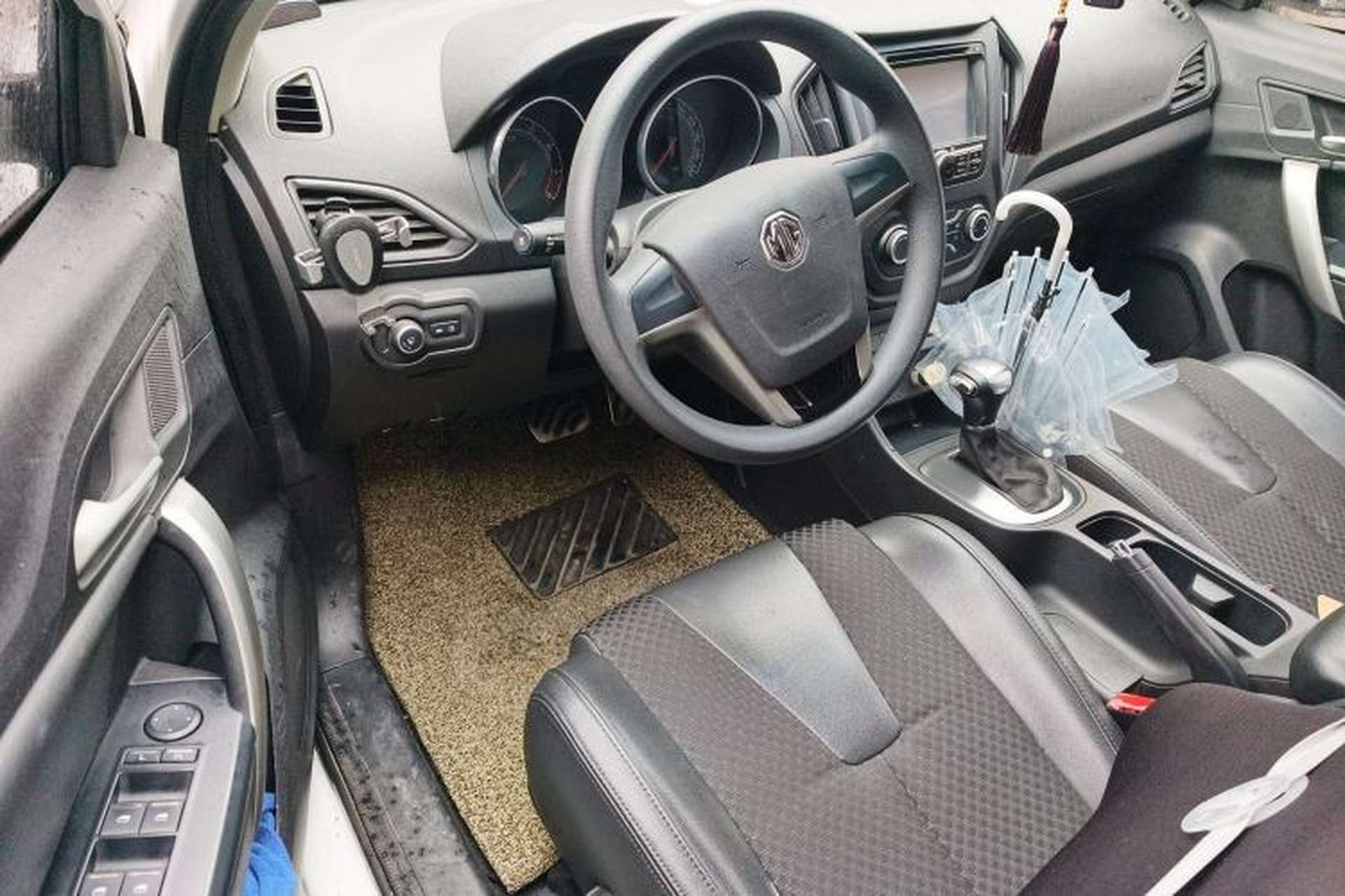 Used MG GT 2015 1.5T Automatic Elite Edition Center Console