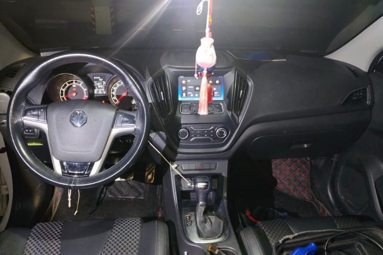 Used MG GT 2015 1.5T Automatic Luxury Edition Center Console