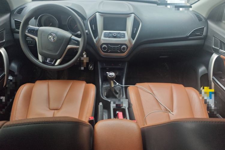 Used MG GT 2015 1.4TGI Manual Elite Edition Center Console