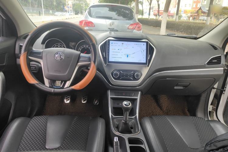 Used MG GT 2015 1.5T Manual Elite Edition Center Console