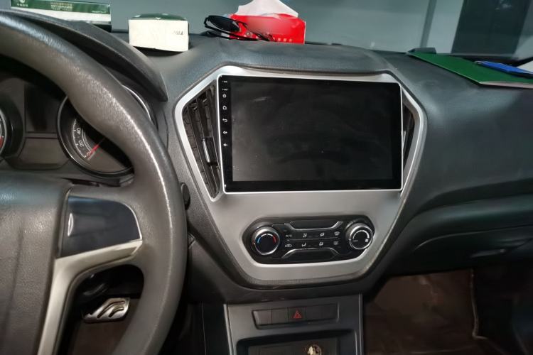 Used MG GT 2015 1.5T Automatic Luxury Edition Center Console