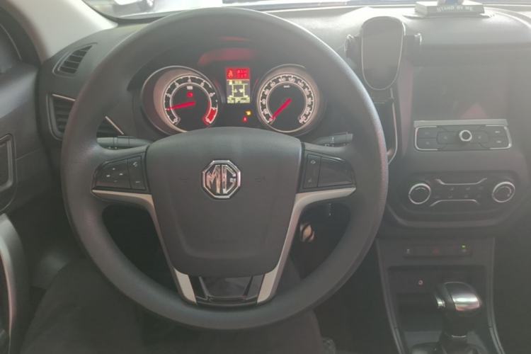 Used MG GT 2015 1.4TGI TST Dual-Clutch Luxury Edition Center Console