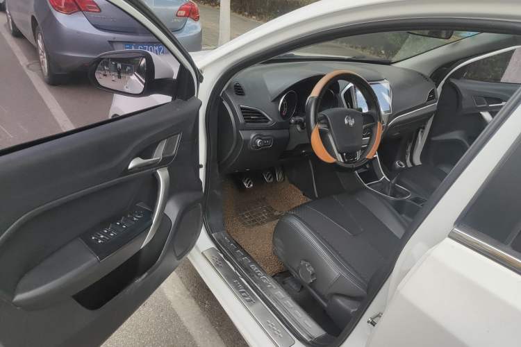 Used MG GT 2015 1.5T Manual Elite Edition Driver Seat