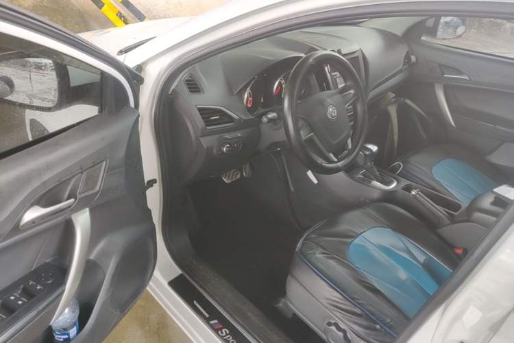Used MG GT 2015 1.5T Automatic Elite Edition Driver Seat