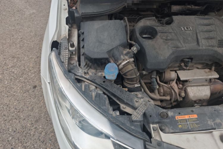 Used MG GT 2015 1.4TGI Manual Elite Edition Engine Bay Right