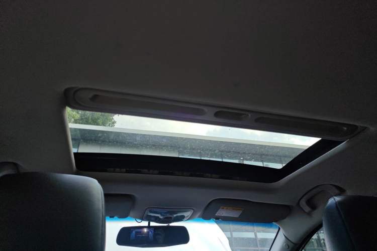 Used MG GT 2015 1.5T Automatic Elite Edition Headliner