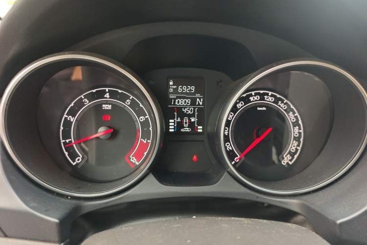 Used MG GT 2015 1.5T Automatic Fashion Edition Instrument Cluster