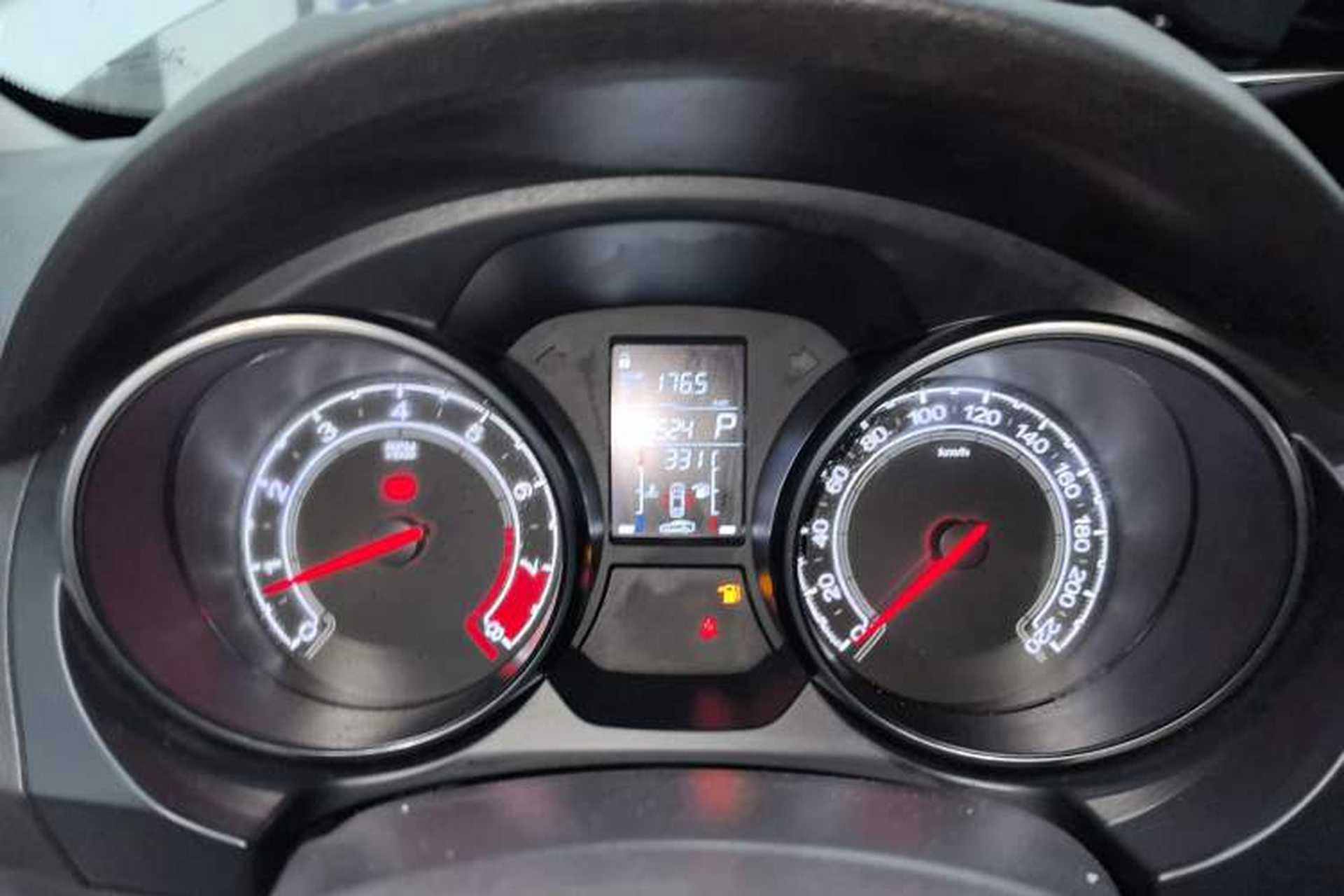 Used MG GT 2015 1.5T Automatic Fashion Edition Instrument Cluster