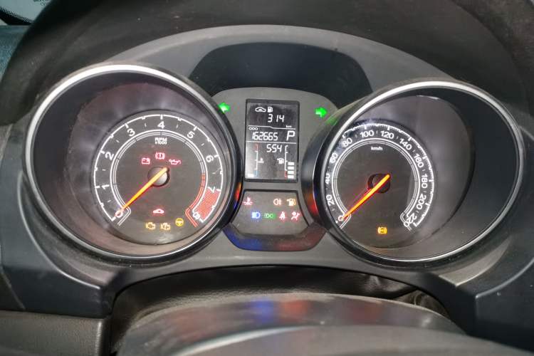 Used MG GT 2015 1.5T Automatic Luxury Edition Instrument Cluster