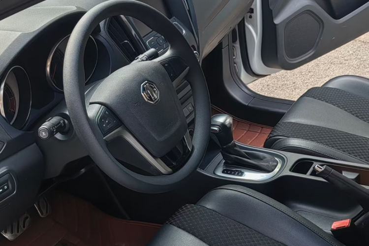 Used MG GT 2015 1.4TGI TST Dual-Clutch Luxury Edition Interior 1