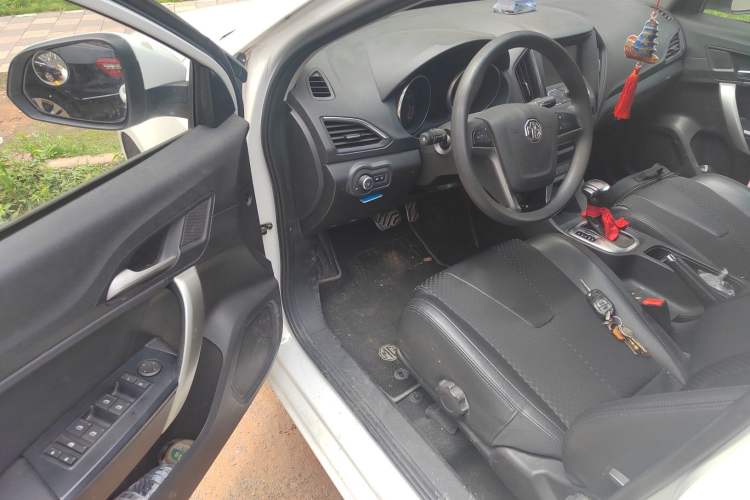 Used MG GT 2015 1.5T Automatic Luxury Edition Interior 3