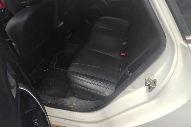 Used MG GT 2015 1.5T Automatic Luxury Edition Interior 4