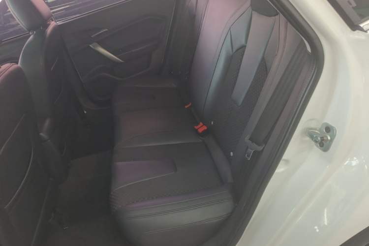 Used MG GT 2015 1.4TGI TST Dual-Clutch Luxury Edition Left Rear Seat