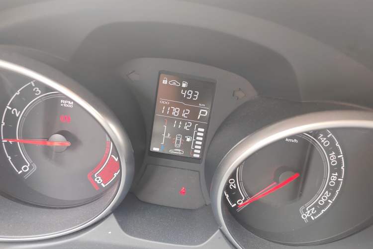 Used MG GT 2015 1.5T Automatic Luxury Edition Odometer Close Up