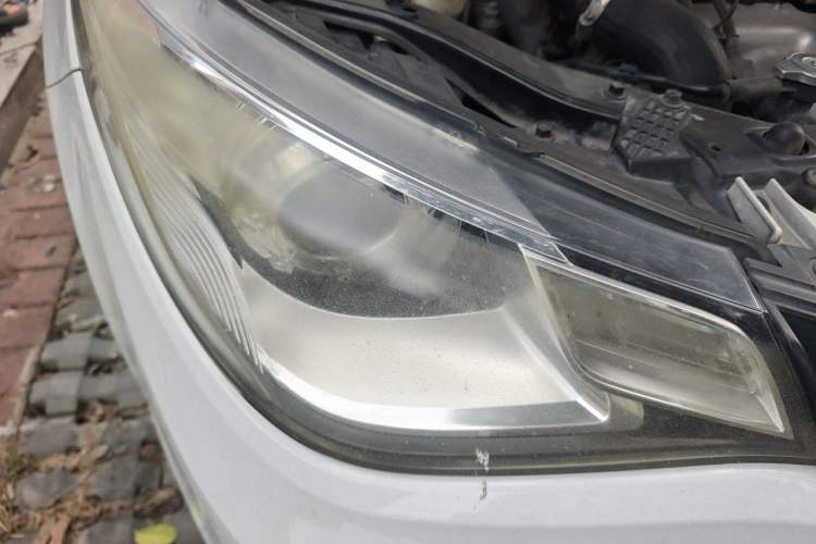 Used MG GT 2015 1.5T Automatic Fashion Edition Right Front Headlight