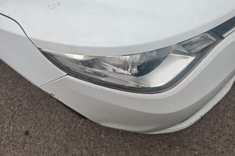 Used MG GT 2015 1.4TGI Manual Elite Edition Right Front Headlight