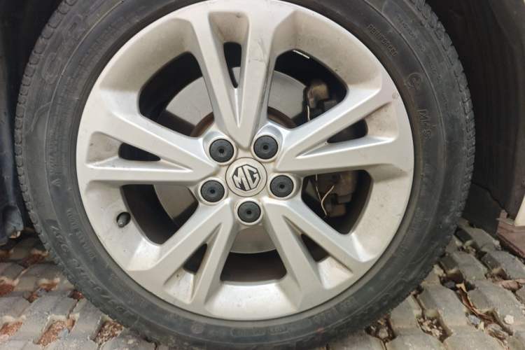 Used MG GT 2015 1.5T Automatic Fashion Edition Right Front Wheel Hub