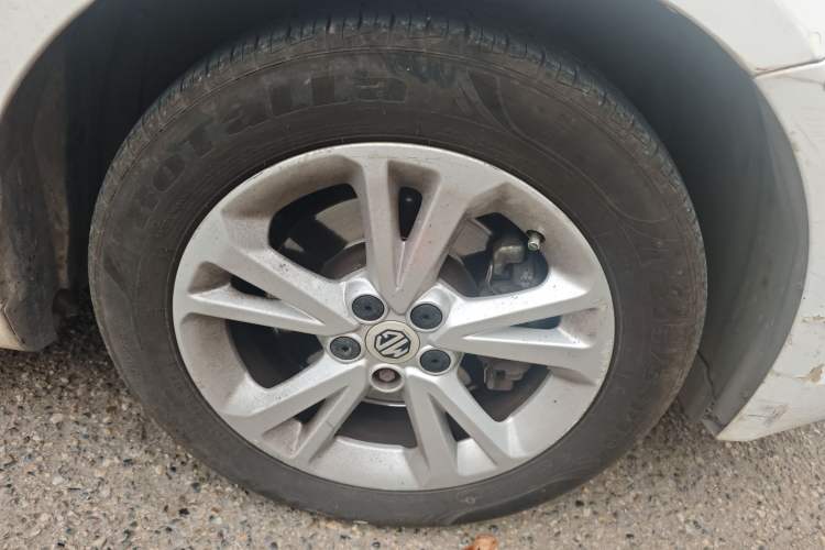 Used MG GT 2015 1.4TGI Manual Elite Edition Right Front Wheel Hub