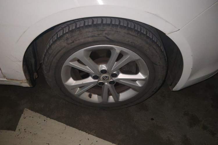 Used MG GT 2015 1.5T Automatic Elite Edition Right Front Wheel Hub