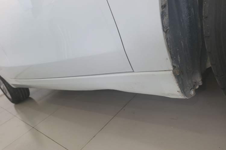 Used MG GT 2015 1.4TGI TST Dual-Clutch Luxury Edition Right Side Sill
